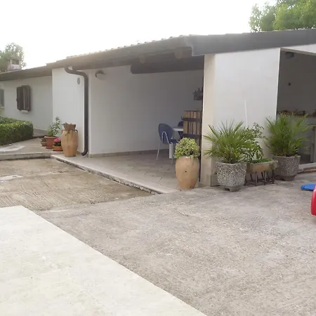 Rossetti Holiday home Aradeo